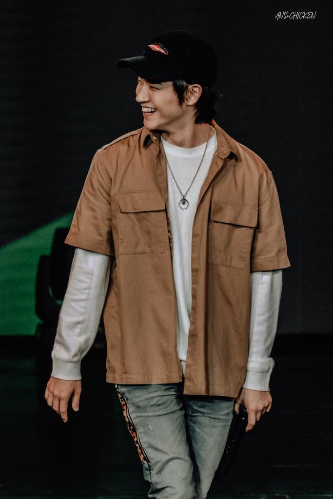 ANSRCHICKEN's tweet photo. พลังบวกของฉัน😆
#ShopeexGOT7CallMyNameFansign
#shopeeCallingIGOT7 #ShopeexGOT7 #GOT7 #갓세븐 #JB #JAEBEOM #임재범 https://t.co/LILr3lOGHc