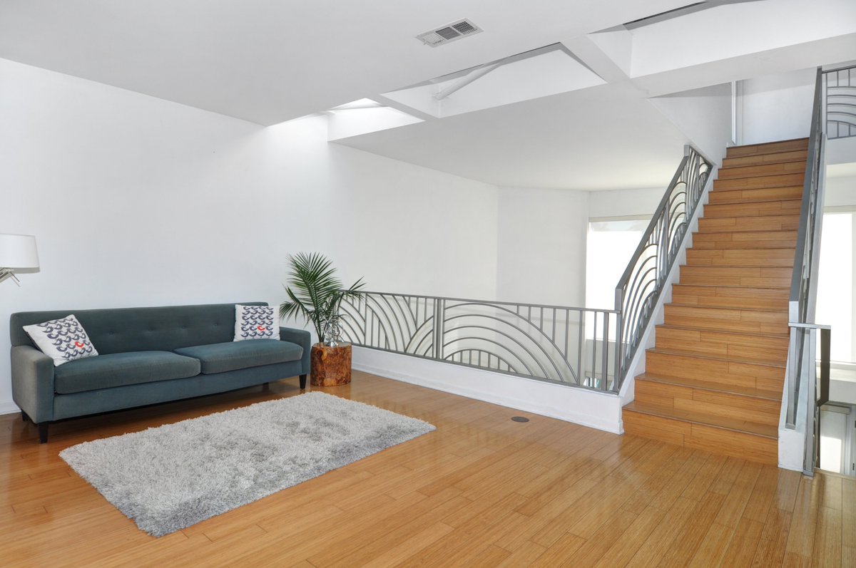 juools's tweet image. RARE FIND! LOFT/CONDO ,Multi-Level, Luxury &amp;amp; Privacy, Arts District/East Village! 1,421 SF, Built in 2008, 4 Unit Complex, Roof Top Deck, RARE Attached Garage! 1.5 BA. Turn-Key, open floor plan, Breathtaking 20 Ft. ceils, PET FRIENDLY + LOW HOA. $659,000. Julie Meraz 562.277.7866