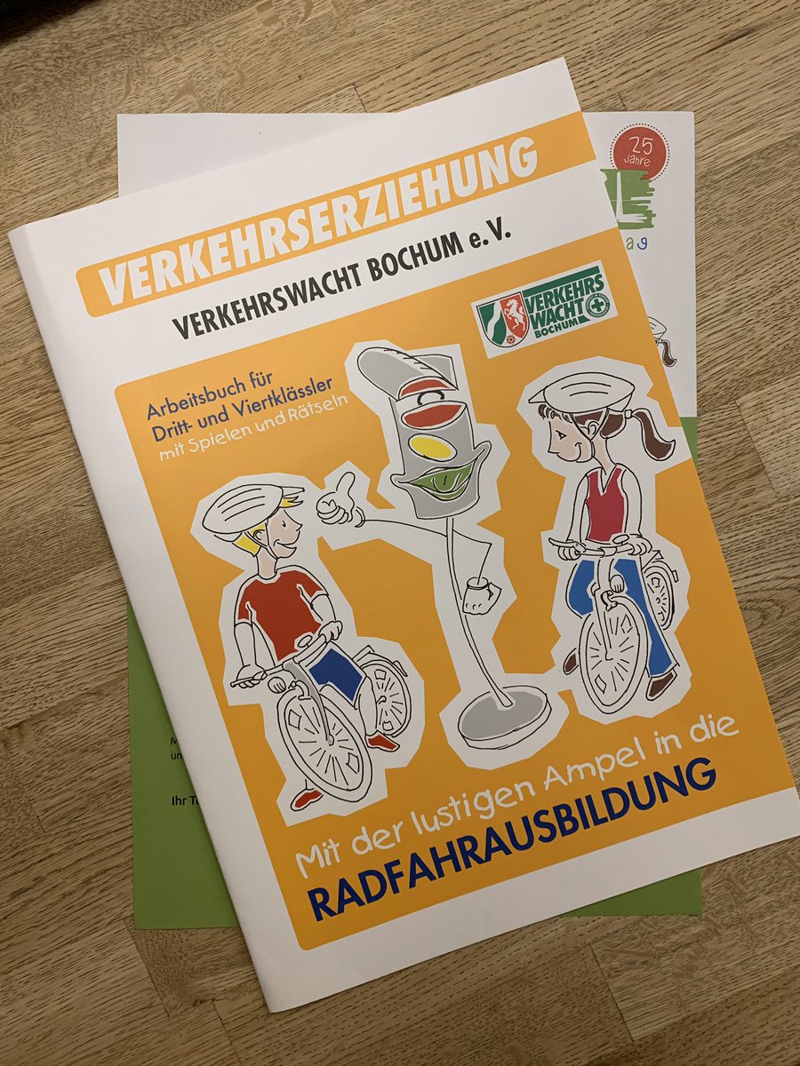 smartQSoftware's tweet photo. Als familienfreundliches Unternehmen ist uns soziales Engagement besonders wichtig- besonders, wenn wir damit dem Nachwuchs etwas Gutes tun können! 
@verkehrswachtbochum @kundlverlag https://t.co/q67Ncy6g8L