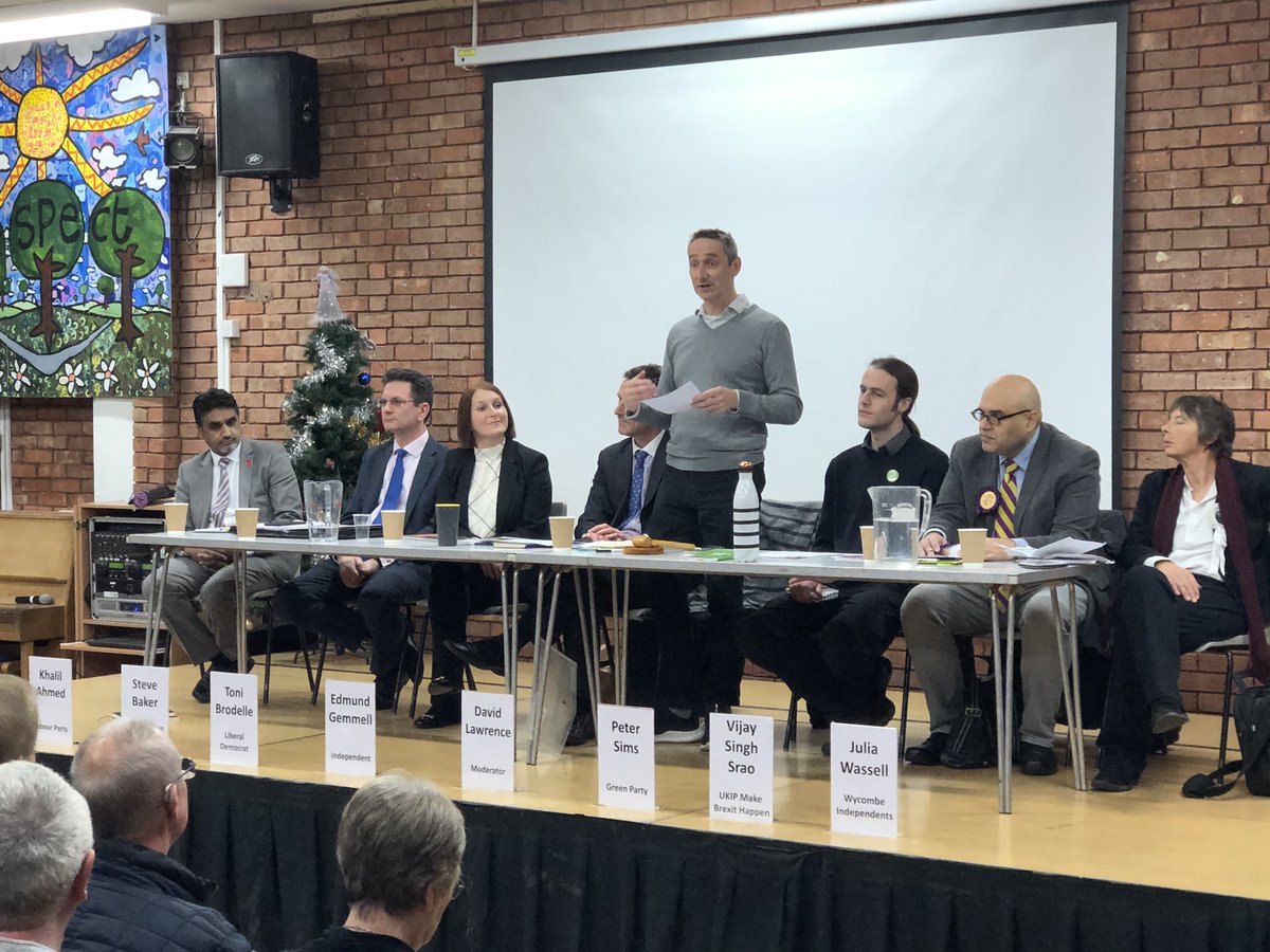 Great to be at the hustings organised by Valley Plus and hosted by Burford School in Marlow Bottom. Meeting the candidates to make an informed decision. #hustings #GeneralElection #decision #GeneralElection19 #highwycombe