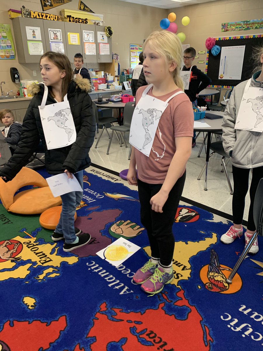 Modeling Earth’s spin on its axis. 🌎 #cpsscience101 <a href="/BeulahRalphElem/">Beulah Ralph Elem</a>