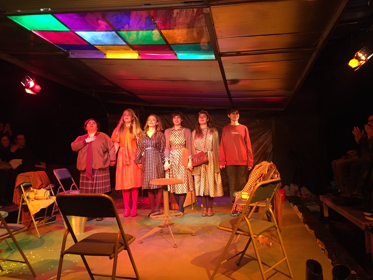 Müthiş bir oyun izledim. Emeği geçen herkese teşekkür ediyorum... @CRAFTTiyatro #Waterproof #tiyatro #kadıköy #pazartesi