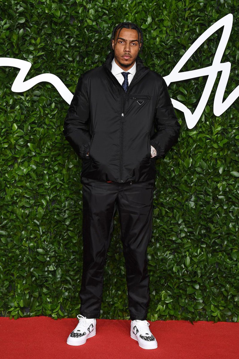 BFC (@BFC) on Twitter photo 2019-12-02 21:50:28 @ajtracey arrives on The #FashionAwards 2019 red carpet @ajtracey arrives on The #FashionAwards 2019 red carpet