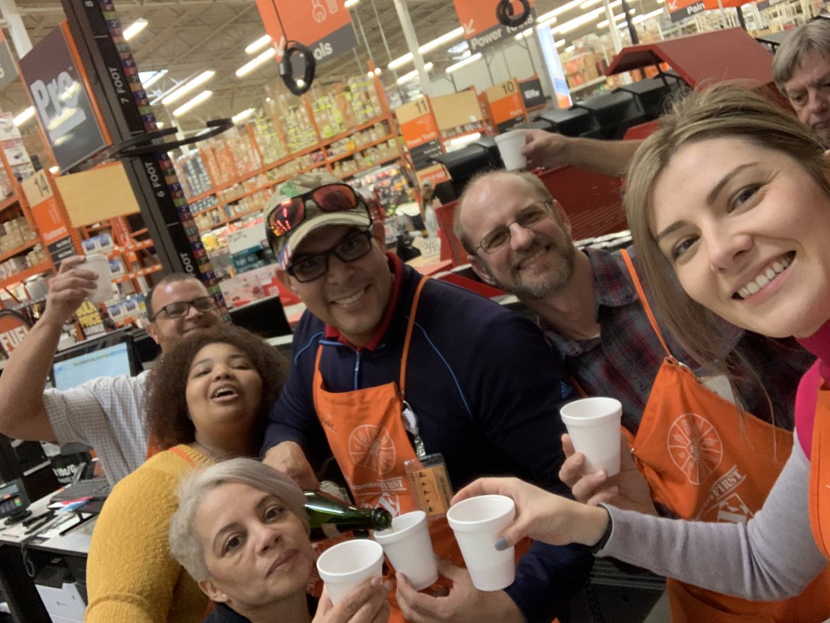 Happy bday Ignacio!!! No worries, it’s just some kids champagne 😂🎁🎉