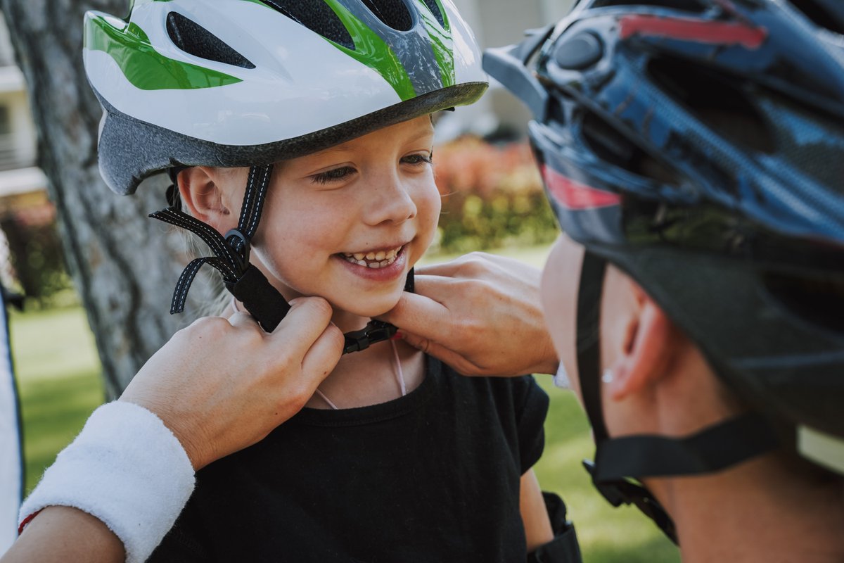 DhsUnion's tweet image. Applications are open for the @NCDOT Bicycle Helmet Initiative. A record number of helmets will be awarded to children and adults. Find out more about the program here - facebook.com/UnionCountyNC/… #bikesafety