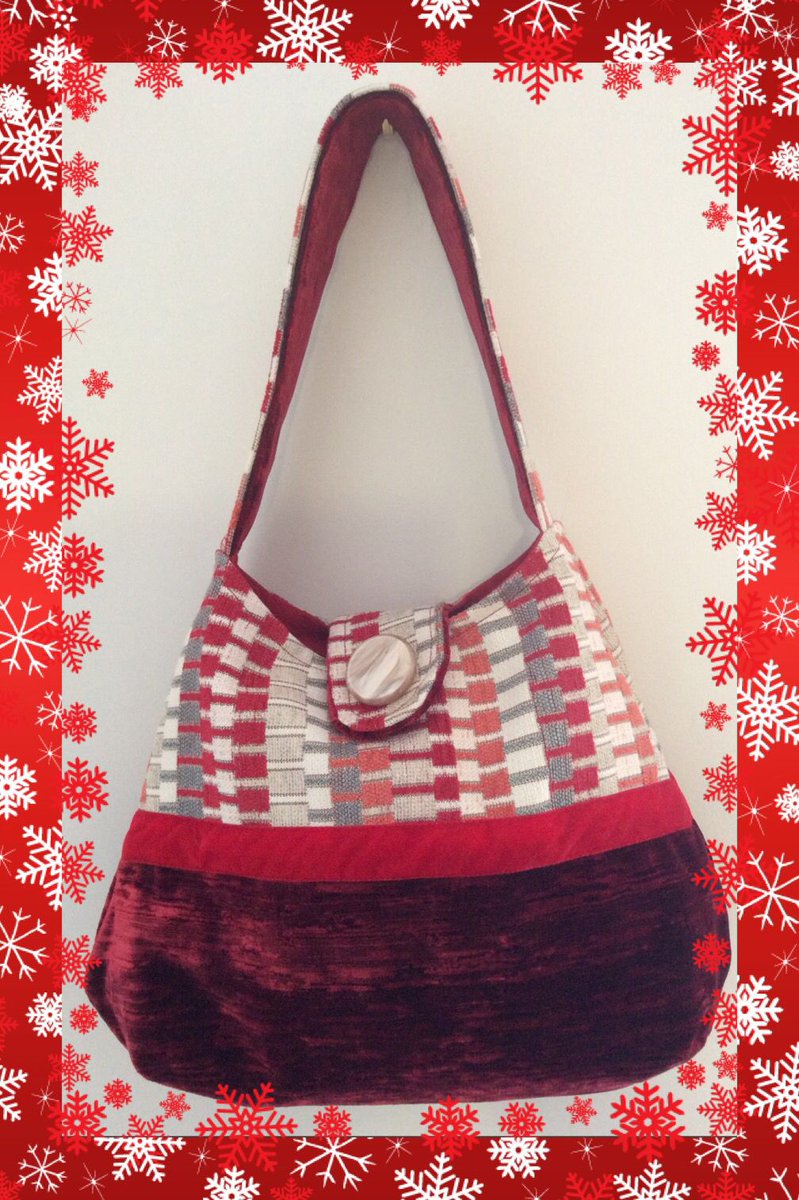 samm_designs's tweet photo. Easy for Santa to drag down a chimney π
#wighthour #ecocreatehour #ChrINDIEmas
https://t.co/ueN1p4C3Xf https://t.co/POmup0w3Cq