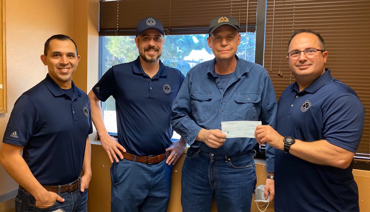 DPDhockey's tweet photo. A 29yr vet of @DallasPD, Sr Cpl Frykholm has seen it all. After already beating cancer once, this year he was diagnosed w/ leukemia &amp; continues his battle on a daily basis. We were honored to present this warrior w/ a donation check as he continues his battle! #HockeyFightsCancer https://t.co/fPcIyFo5Rb