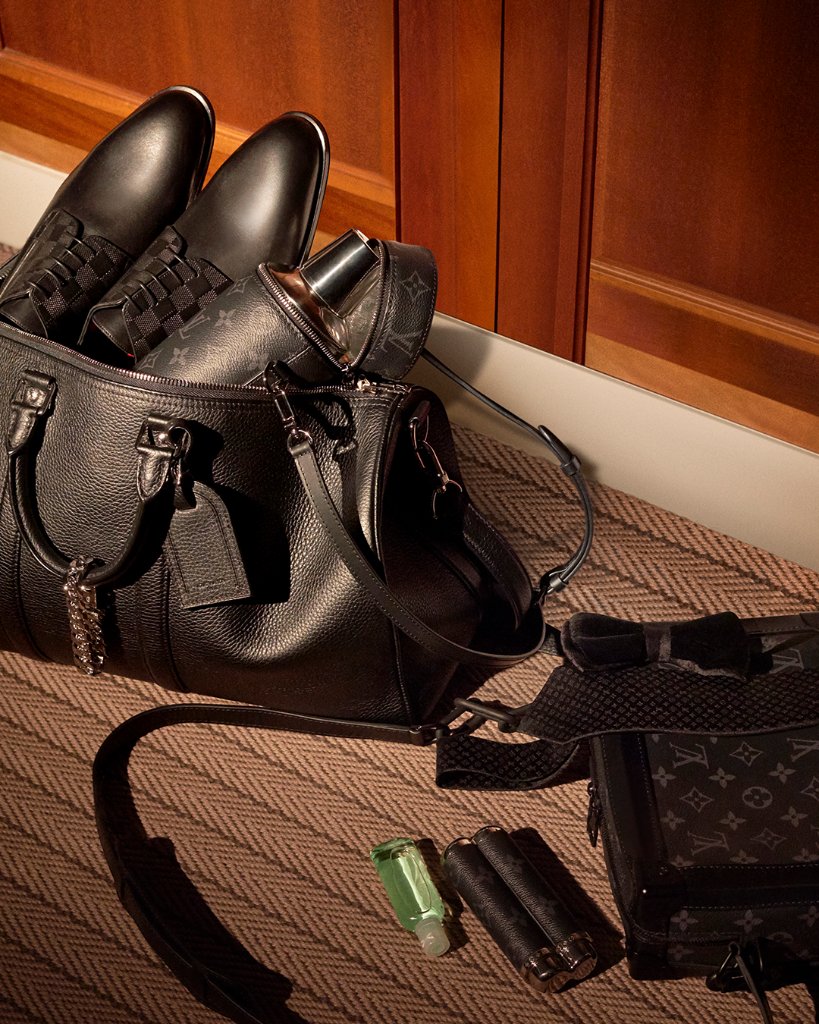 X \ Louis Vuitton در X: «Packing for the Holidays with