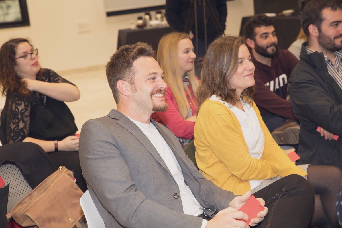 FelipeCamposlh's tweet photo. Hace 3 años de estas fotos, el primer encuentro en #Madrid de la #ComunidadJES de los #PremiosJES de la @YouthActionNet @IYFtweets y la @UEuropea después vinieron más, con más jóvenes #Emprendedores, se os echa de menos! Estoy convencido que cada uno estará cambiando el mundo ❤️ https://t.co/VbQsShipEJ