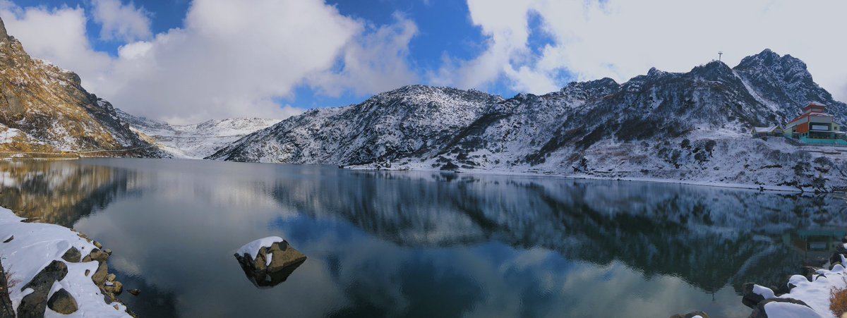 Panorama 
.
.
.
#ShotoniPhone #panorama #nofilter #noedit #beautiful #incredibleindia #tsomgolake #snow #travel #sikkim #india