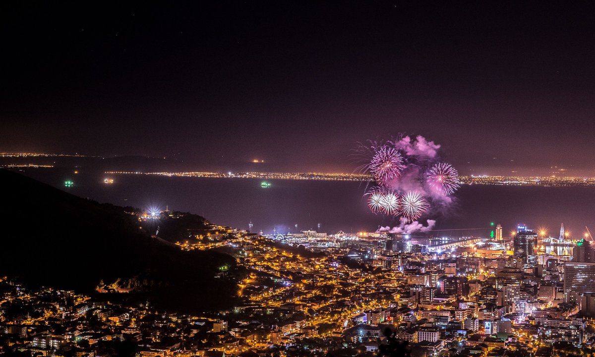 From Cape Town to Kenya, some awesome ideas for an unusual New Year’s celebration – from #hiking up Lion’s Head to welcome in 2020 at midnight to heading to the #VicFallsCarnival.
#LionsHead @LionsHeadCPT tripsavvy.com/new-years-eve-…