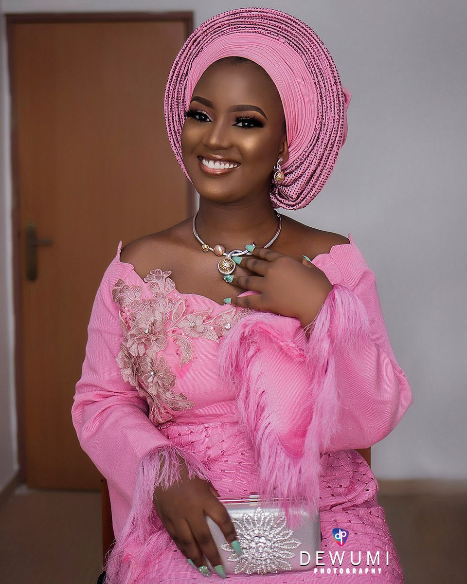 lahyorr12's tweet photo. Our sweet bubble gum pink full asooke outfit be giving me life this morning....we don't do the regular and we are quite affordable. #simpleandclassy #tuesgonblitx https://t.co/K6mP4kSaJ6