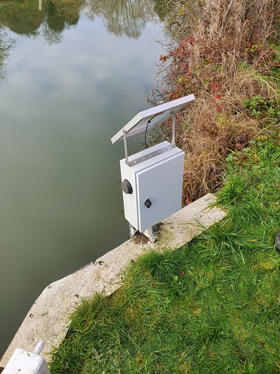 Finished a project at the River Nene, monitoring levels with the AWAX 6000 series RTU, upgrading battery units to solar power.