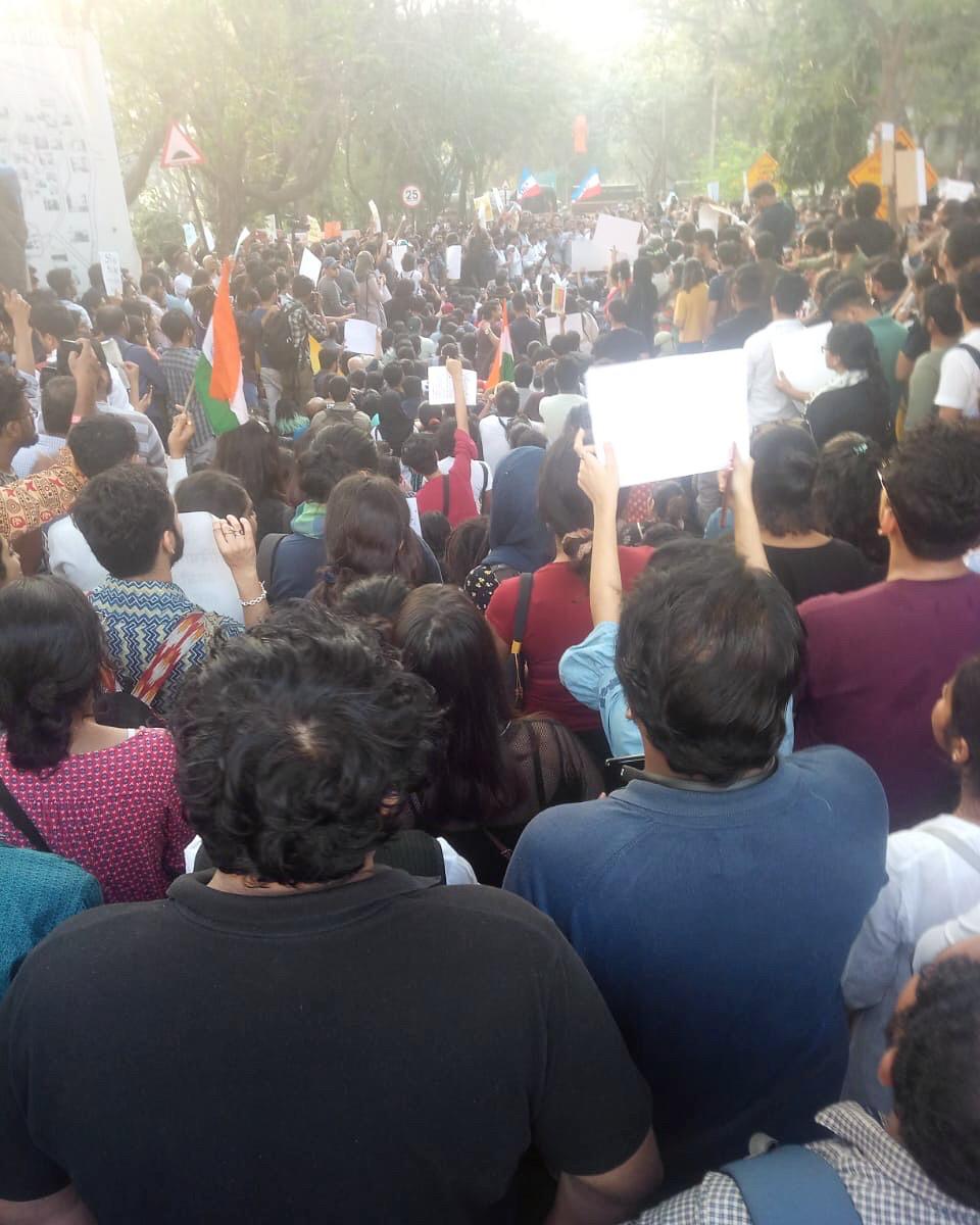 mathewmantony's tweet image. @ProfCong along with 18 student unions ioffered its support to all students in @Uni_Mumbai supporting #JamiaProtests &amp;amp; #AMU . 

We declared #UnityIsOurReligion 

Treat students with respect as they are the ones to lead the country tomorrow.