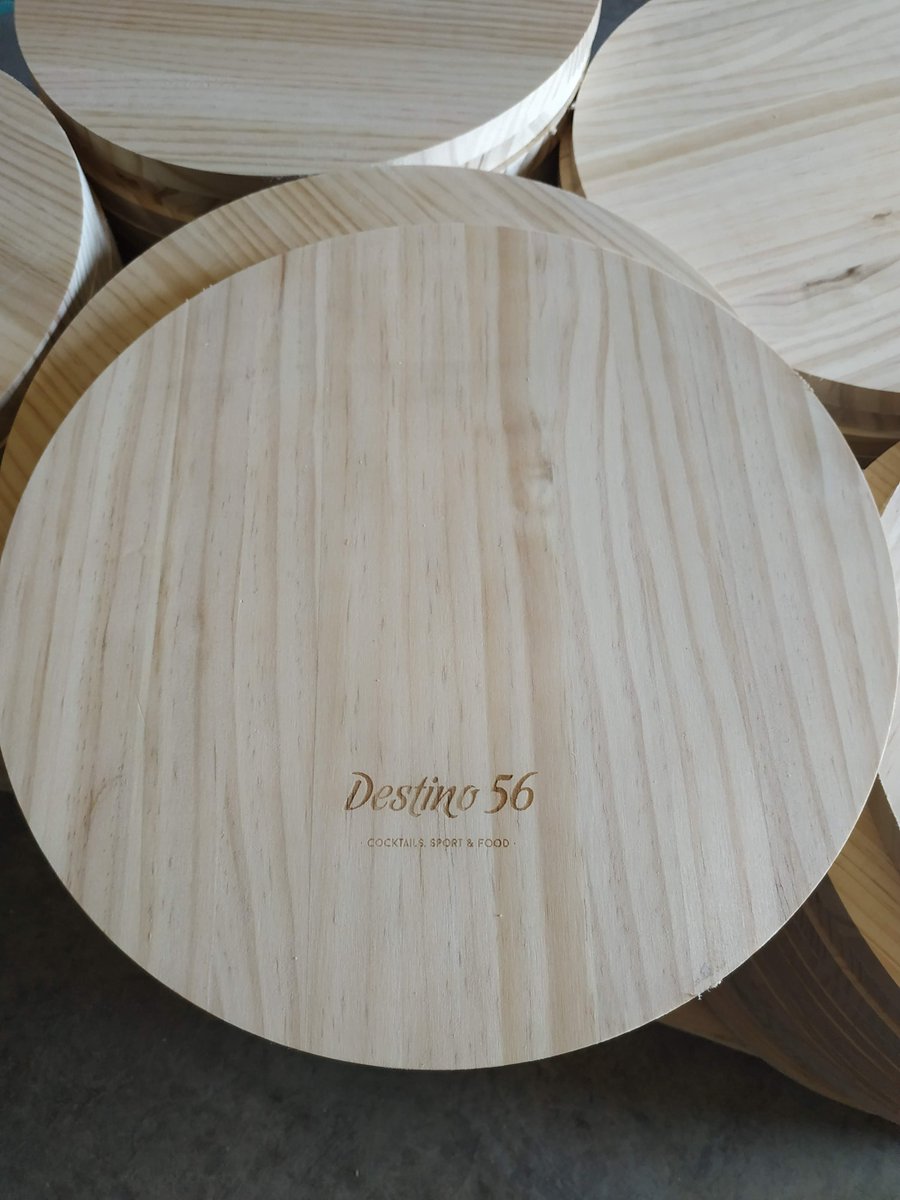 BIERZO98SL's tweet photo. Platos de madera. #platosmadera #grabadomadera https://t.co/2denfL44cG