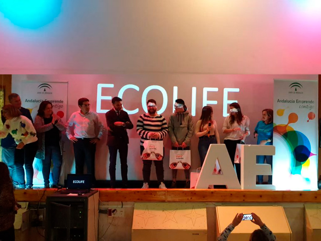 fundacionsafa's tweet photo. @SAFAAndujar estará en la final de #HackatonEmprende en #smartday que se celebra hoy en Sevilla 🙌, optando al premio por la mejor idea innovadora de alumnado de FP ¡mucha suerte! #YoconSAFA @aemprende #SmartDay19 #SmartDay #InnovacionFP
https://t.co/qbS8ZxtkyS https://t.co/kzz12ePvdz