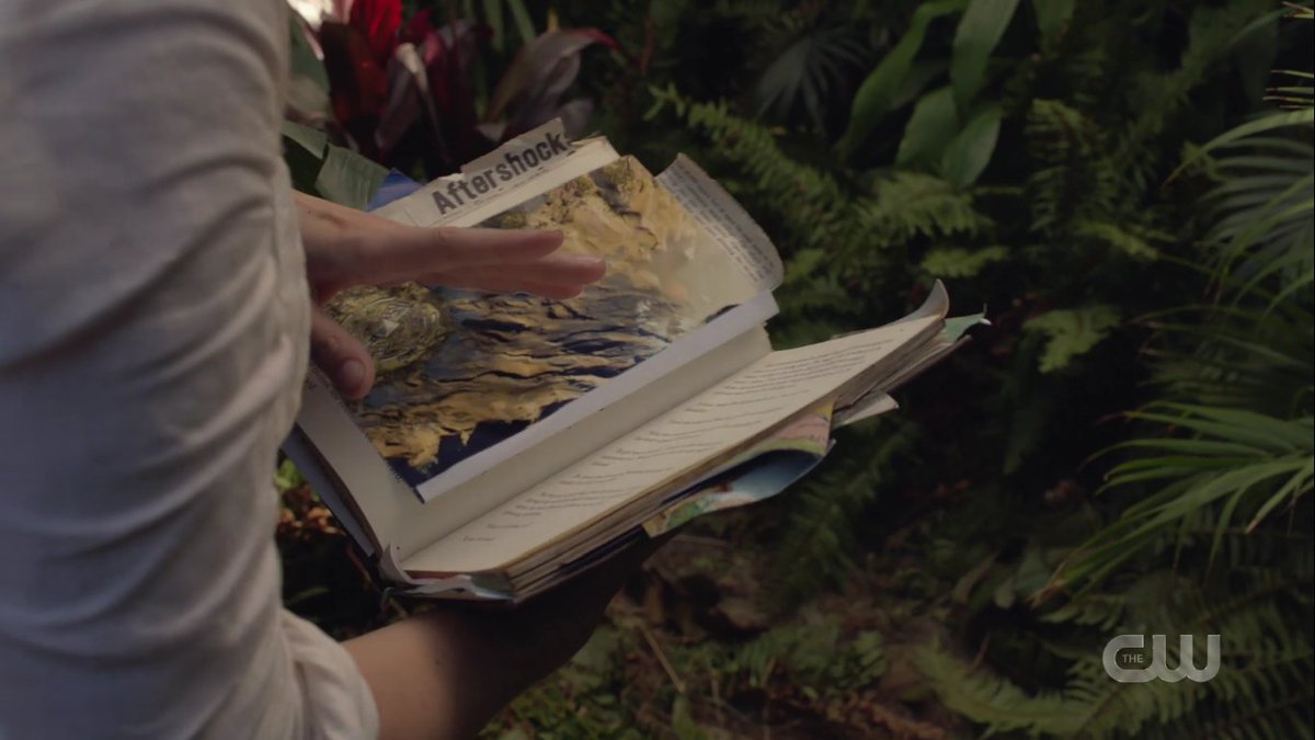 XTinaTaft's tweet image. I write a lot PUBLICLY, huh? It&apos;s #journalist ancestry from my mom&apos;s side. Some people&apos;s relatives R hiding/IDK bad 2 sided people

I have to lower my vocab 2 today&apos;s levels. I wish to skip levels, work, prev college.. I spent 2 much #money, so #SlaveSystem @_d_a_n_i_e_l__b oops