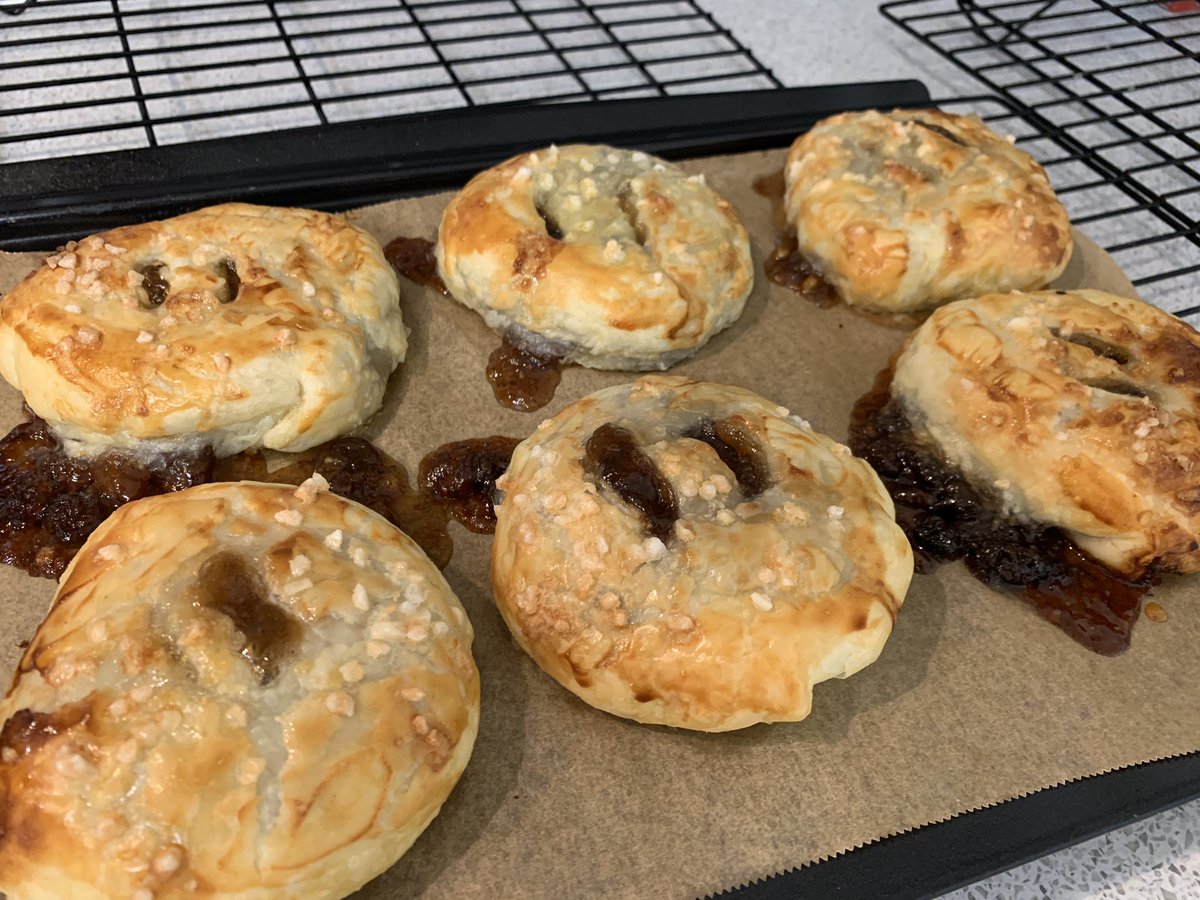 revsuecooke's tweet photo. Early start today, itโs community cafe day and fresh out the oven are two dozen Eccles cake style mince pies! #housesmellsamazing #church #community #hospitality #ChristmasIsComing https://t.co/9PELMw0Cya