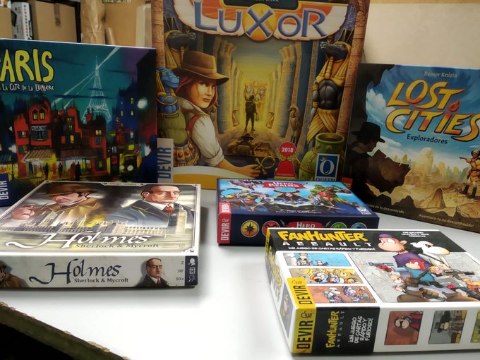 Varios juegos de Devir: Luxor; Lost Cities; Paris, la cité de la lumière; Fanhunter Assault; Holmes, Sherlock & Mycroft...