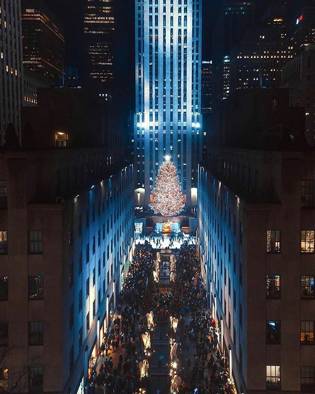 Rockefeller Center et son sapin de Noël ! 🎄
.
.
.
📷@_aliismaili