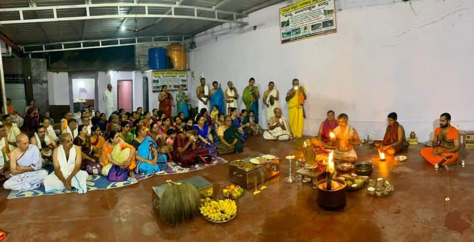 SodeMatha's tweet image. Samuhika Sri #BootharajaraPooje at Brahmanara Kshemabhivrudhi Sangha at #kushalnagar