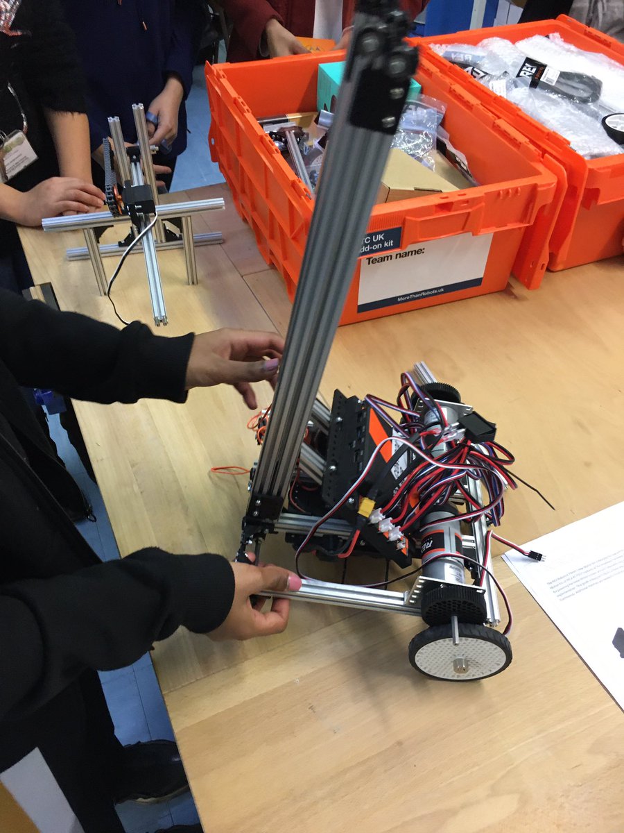 aurigarobotics's tweet photo. Another #meetup with the #auriga team. We just finished the linear motor system ✊🏼✊🏼💪🏼💪🏼 we can do it! #dt #morethanrobotics #ftc #stemettes #STEM 🤖 🚀 https://t.co/yPqj5JuVD8