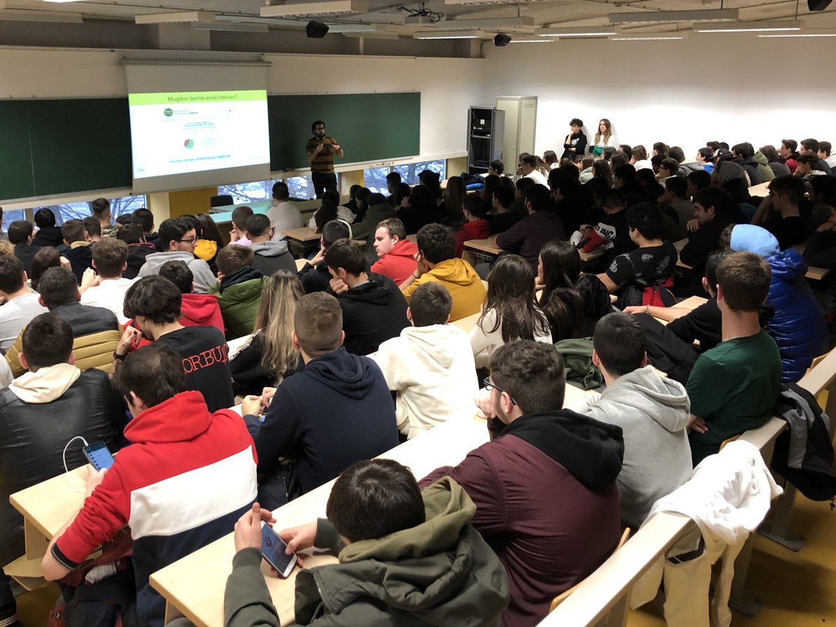 xare_eu's tweet photo. Bete dira @upvehu-ko Ignacio Maria Barriola Zentroko eta Informatika Fakultateko gelak, eta hasi da #Xare, hasi da Euskarazko Kultura Digitalaren festa!!
#IKT #teknologia #euskaraz 
@txiomatika @euskaraz @Gob_eus https://t.co/hDjT3ezRcl
