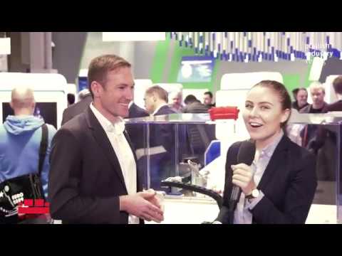 smc_deutschland's tweet photo. Christian Ziegler, Manager Digital Business Development bei SMC, geht im Gespräch mit @INDUSTRcom auf #SmartFieldAnalytics ein. Die Lösung wurde auf der #SPS19 vorgestellt und bringt alles mit, was eine #DigitaleProduktion benötigt. Mehr im Interview: https://t.co/ASuE0f50ff https://t.co/xNA2i0TMXq