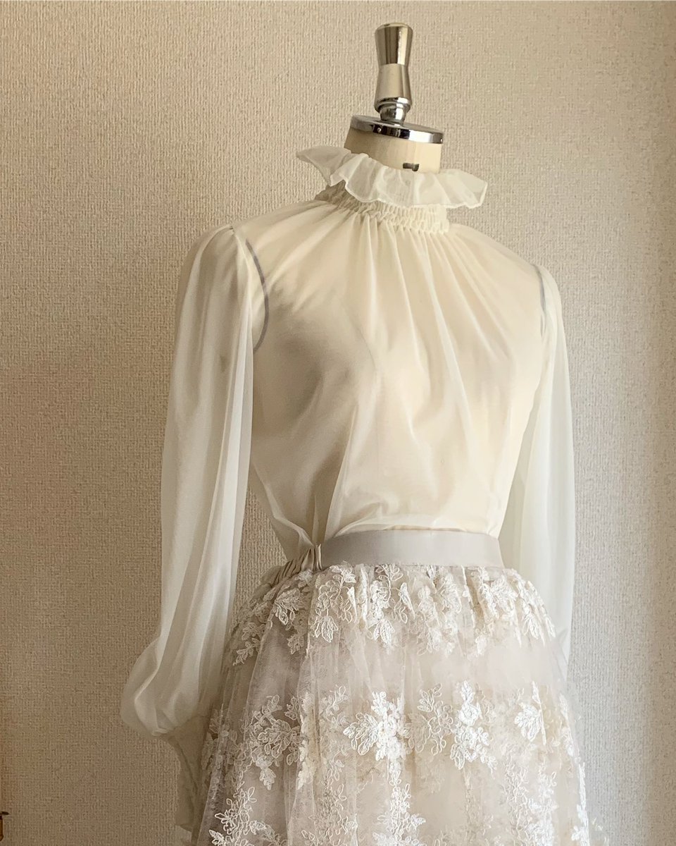 LamaisondeLilli's tweet photo. Web Order Item

・Shirring sheer blouse
・French lace tiered skirt

https://t.co/BigfXAjN09 https://t.co/bJFMyHRiFl