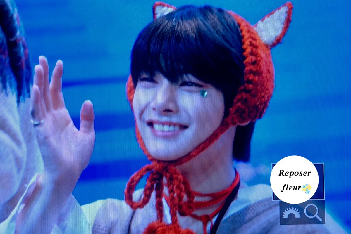 reposer_fleur's tweet photo. 191215 여의도 팬싸

@Stray_Kids 
#스트레이키스 #StrayKids #양정인 #정인 #아이엔 #I_N #ジョンイン #アイエヌ #스키즈 #JeongIn https://t.co/KfkwH7nR1y
