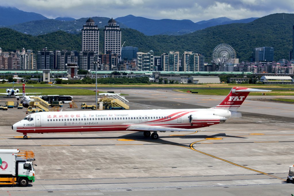 Ja Hsun 遠東航空md 80 遠東航空 Fat Md Md80 Planespotting Aircraftspotting 飛機 飛行機 飛行機写真 松山機場 台北松山空港 ファーイースタン航空