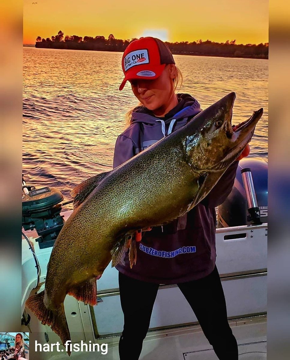 onwomenanglers's tweet photo. As we gear up for hardwater season, here is a quick peak of warmer days gone by.

Thanks ladies for sharing your adventures with us! 

#OntarioWomenAnglers #WomenWhoFish https://t.co/g4rLu9evO6