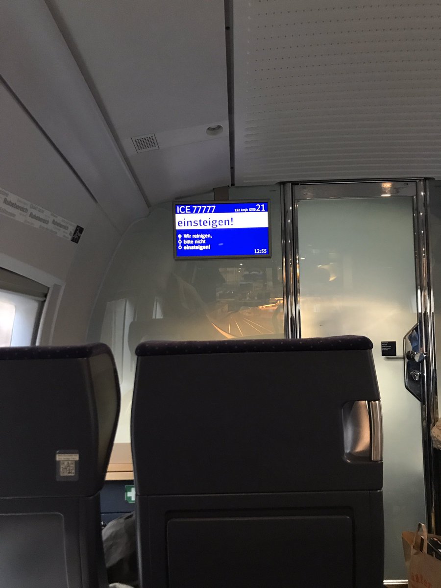 almu0004's tweet photo. @DB_Bahn Ganz schön clever die Bewertungsfunktion für die Fahrt im ICE77777 nach „einsteigen!“ durch fehlendes WLAN zu unterbinden! https://t.co/fdgxnte1lc