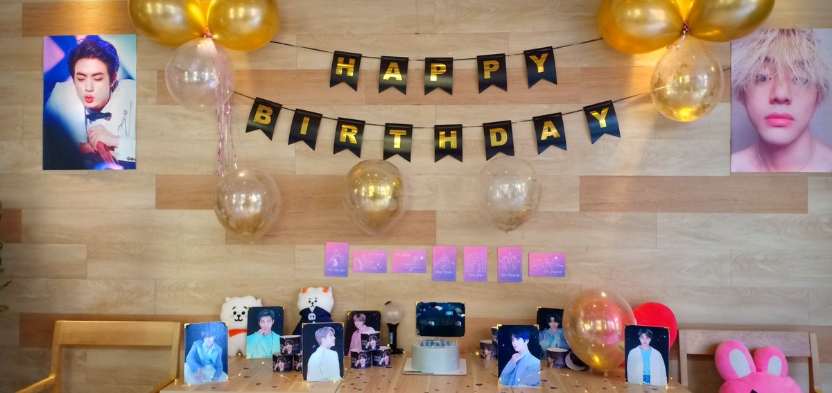 bdphuyenn_vk's tweet image. MY EVENT 💜 
HAPPY BIRTHDAY KIMSEOKJIN 💜 KIMTAEHYUNG 
----------
#AWINTERNIGHT 💜
#VIETNAM 
#GIAĐÌNHHỔTHỎ