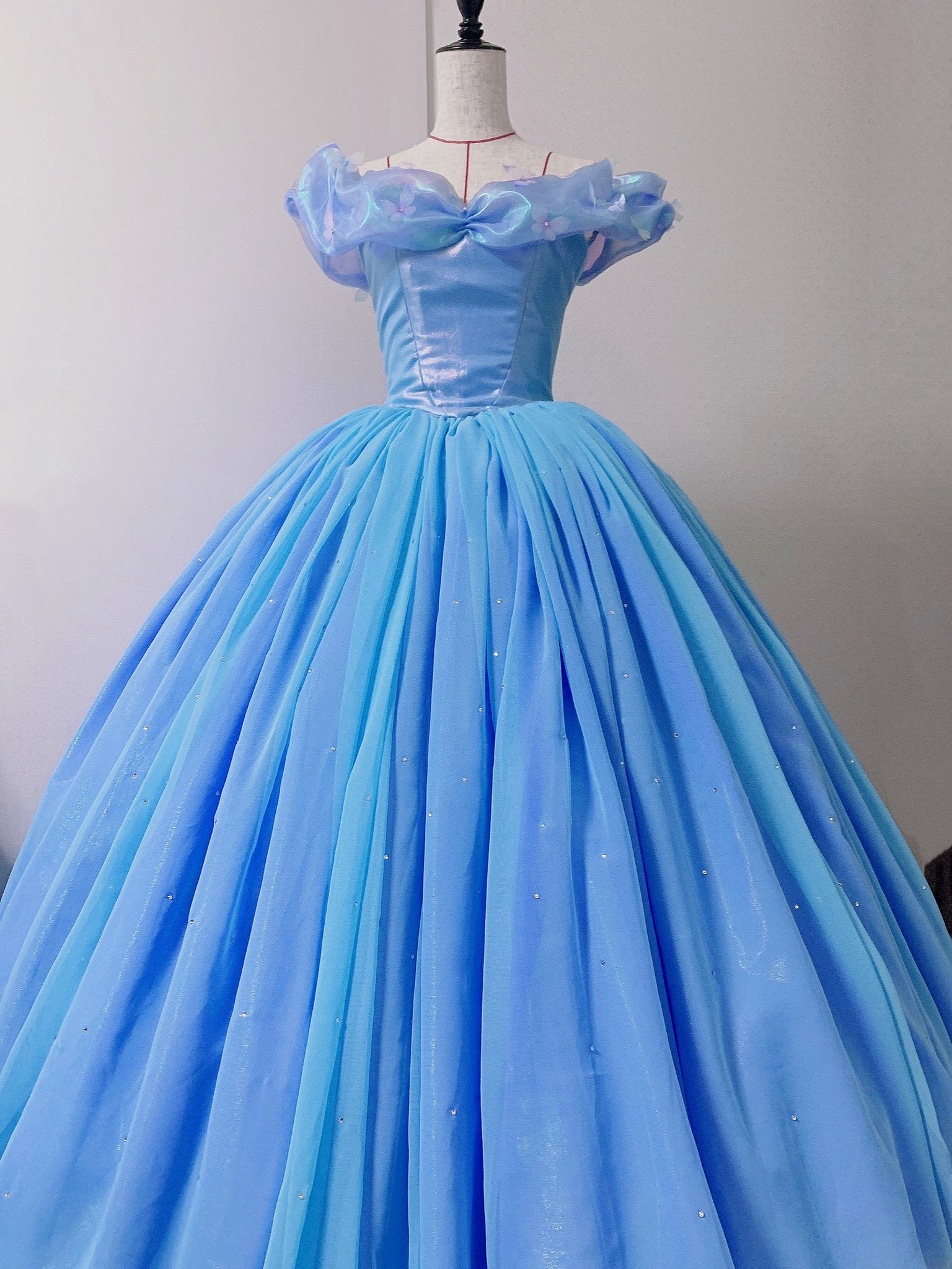 かや 実写シンデレラ 舞踏会ダンスシーンをyoutubeにアップしました ぜひ見てほしいです T Co Hehmswe6jc T Co M9ledufsnn Twitter