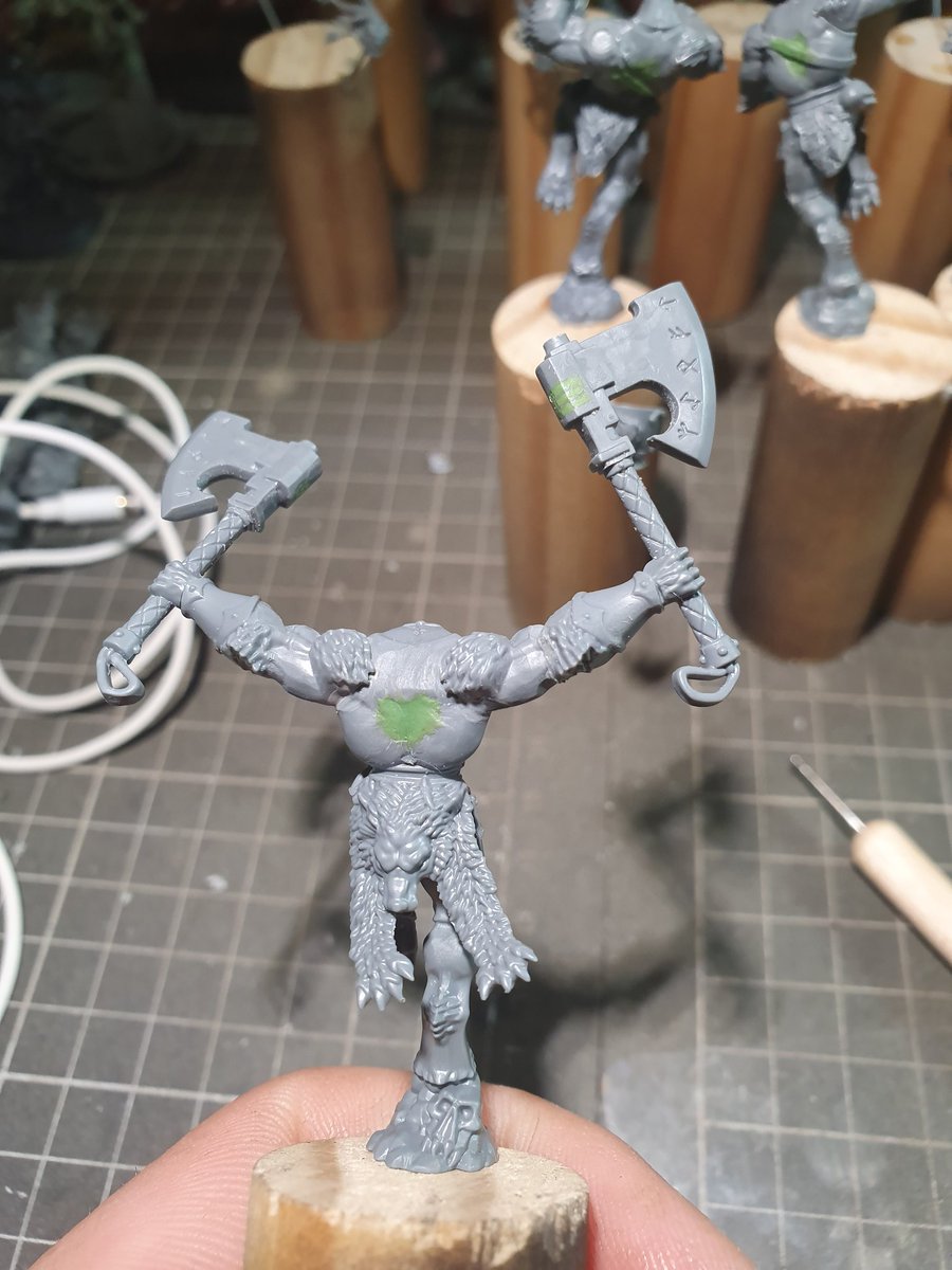 Greenstuff is all finished, now ready to prime and paint