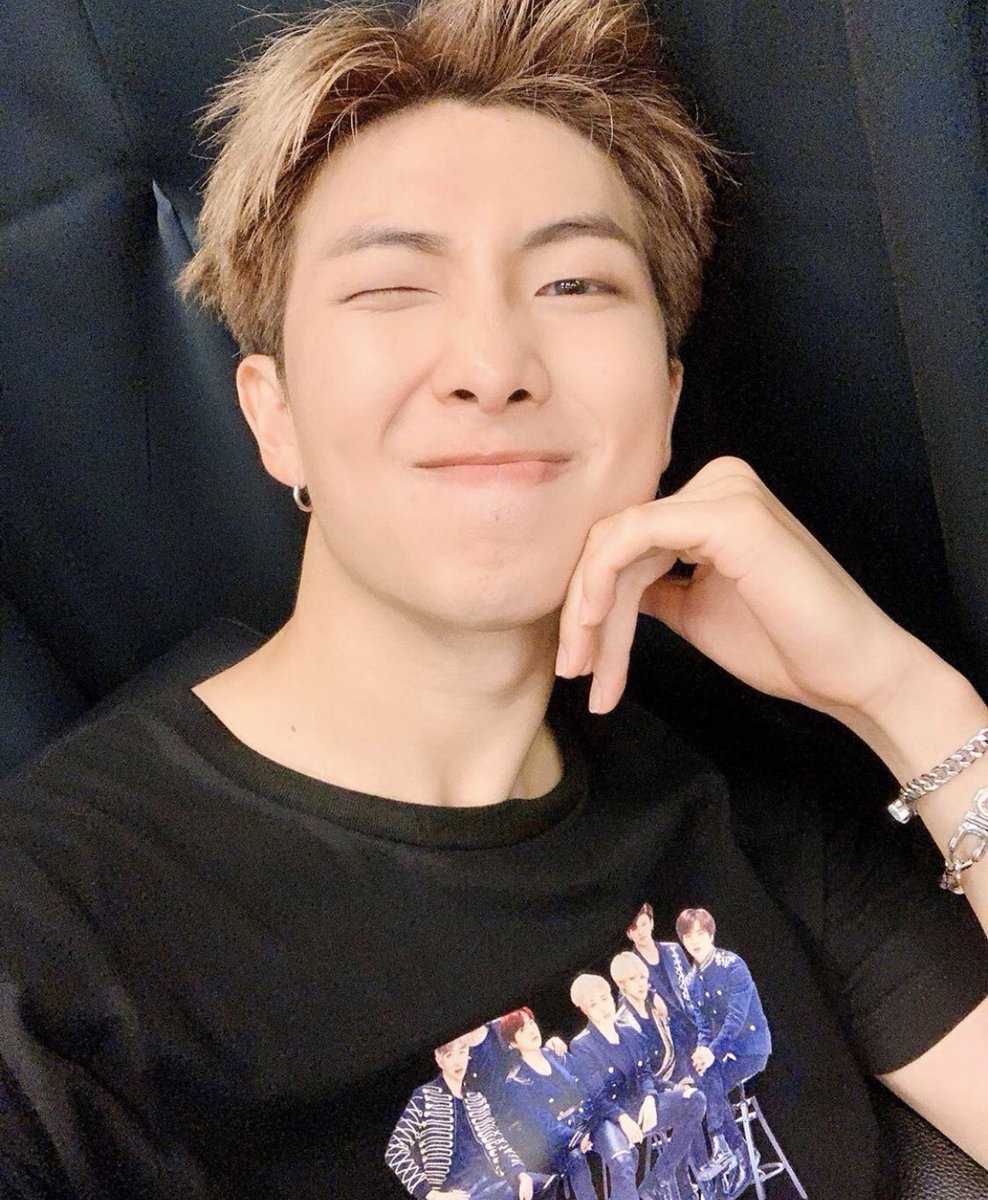 Namjoon serving zaddy vibes 😝😍😍😍😍😍🔥🔥🔥#BTS #RM #Namjoon #RAPMONSTER #ARMY