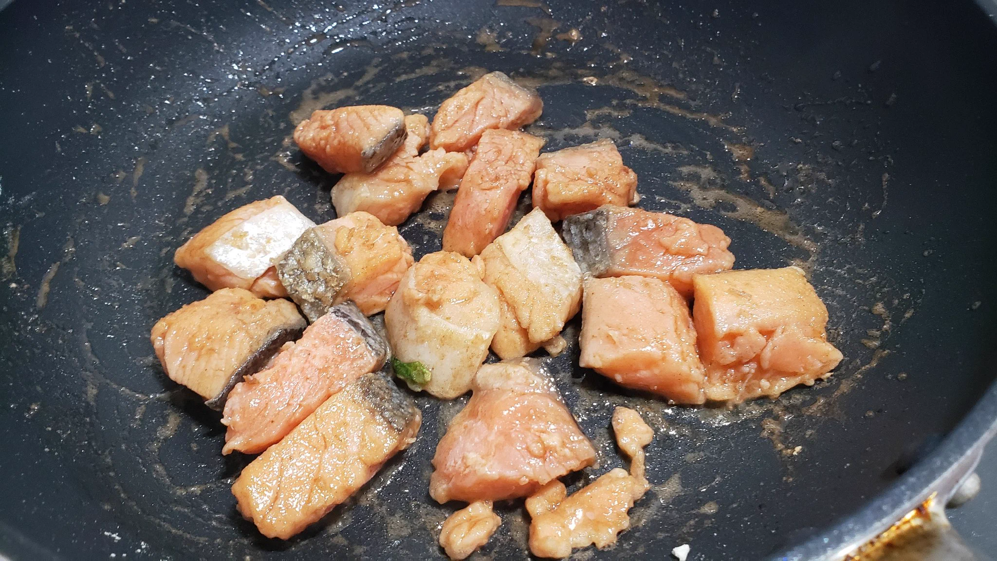寒い冬にこそ食べたい！鮭とほうれん草の豆乳グラタンのレシピ！