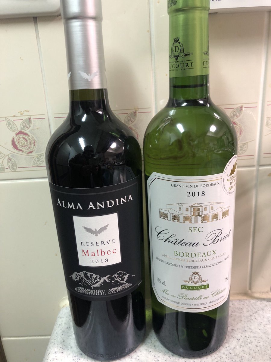 けいこ 少しでもおうちでごはんを という気持ちからオーケーストアに行くと どうしても安ワインを買ってしまう病気らしい