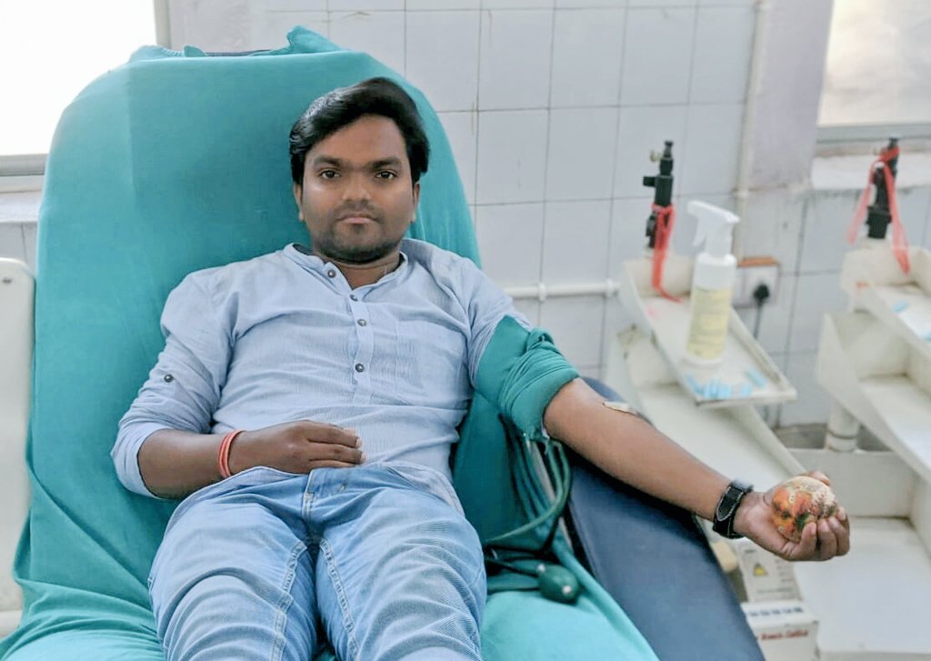 SourceNap's tweet photo. "This can save a life and we urge you all more, if you’re able, to please, *please* donate". Co-founder of our team, @RaoGaruChinabai donated O+V in #RedCrosss for a needy patient. Stay blessed bhai. 👏💉👏 https://t.co/oOLjBvIlj5