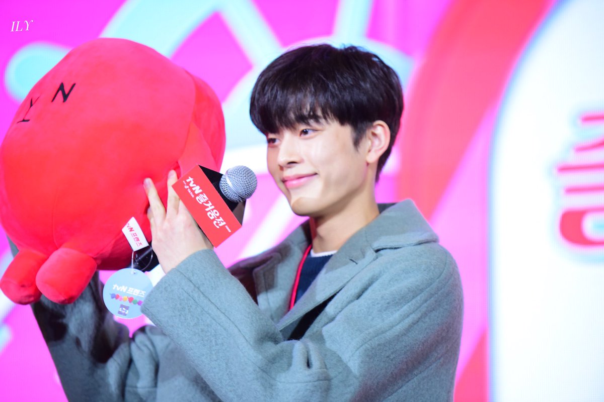 191215 
miss yoo so much😭 #유선호