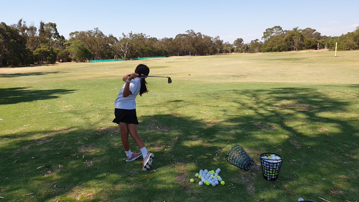 AiSiraitGolf's tweet photo. https://t.co/d55dlminbn
Winning Handicap Plate
Most improved girl 41 Hcp ⬇️ to 15.6hcp
And to celebrate we are back to driving range and more practice, practice hard.
Thanks @sue_squizz19 @MountLawleyGC
Well done Aileen, practice harder...
#MigthyMouse
#LittlegolferBigdream https://t.co/ezHtVWw66k