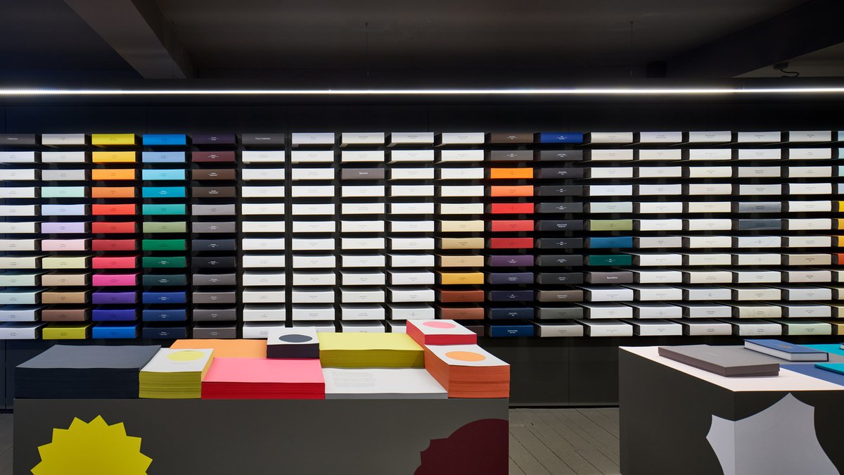 GFSmithpapers's tweet photo. We have had a refresh at the #GFShowSpace! Recent range and promotion additions of the 4 new Colorplan shades, #HighLowImpact and Gmund Blocker plinths + collaborative installations from TNA Design Studio. Book in for your appointment at showspace@gfsmith.com. 📷by @gg_archard. https://t.co/5kkWIIxi8q