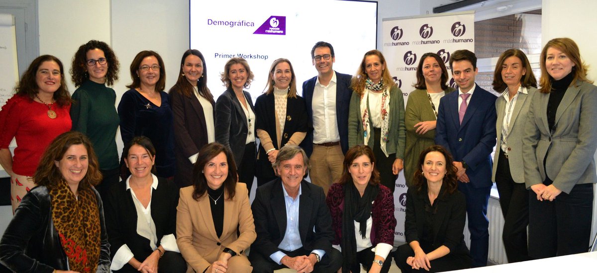 masHumanoRed's tweet photo. Presentamos la Responsabilidad Demográfica Empresarial #RDE. Gracias @ACCIONA, @bancosantander, @Cepsa_ES, @enagas @IBM @LineaDirecta_es @SAPSpain @SodexoBI @suezES @Telefonica @Sagardoy, @ufvmadrid y @KreabEspana por apoyar esta iniciativa ➡️ https://t.co/SZZ3JycRdp https://t.co/VRfWSZg0rT