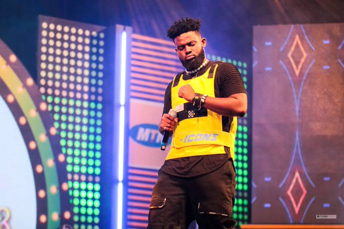 Mantse247's tweet photo. I take all my support dash you
#mtnhitmaker8 #barbarians https://t.co/YwBDL0mnmz