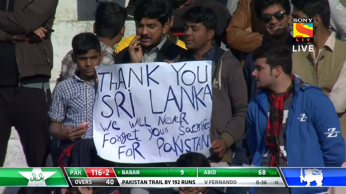 SajSadiqCricket's tweet photo. Pakistan fans thanking the Sri Lankan team #PAKvSL #Cricket https://t.co/fuIFI7iWEF