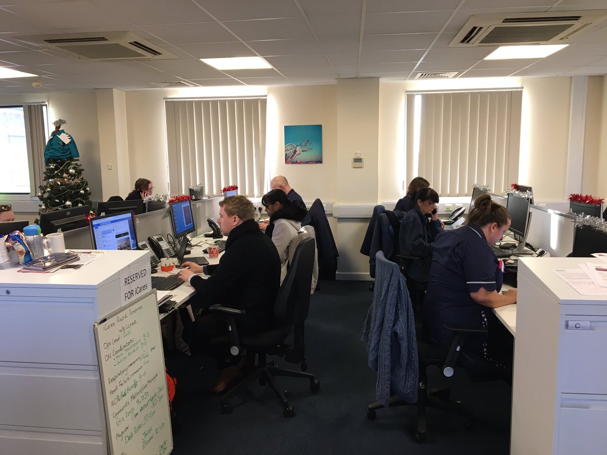 There’s a buzz in the hub where <a href="/icares_SWBH/">iCares@SWBH</a> <a href="/PR_SWBH/">SWBHPulmonaryRehab</a> <a href="/SWBHCommunityDN/">SWBH District Nurse</a> discuss patient care with shared learning. All supported by @SWBH_CCC 
#integration 
#sharedcare 
#permissiontoact
#dowhatsright