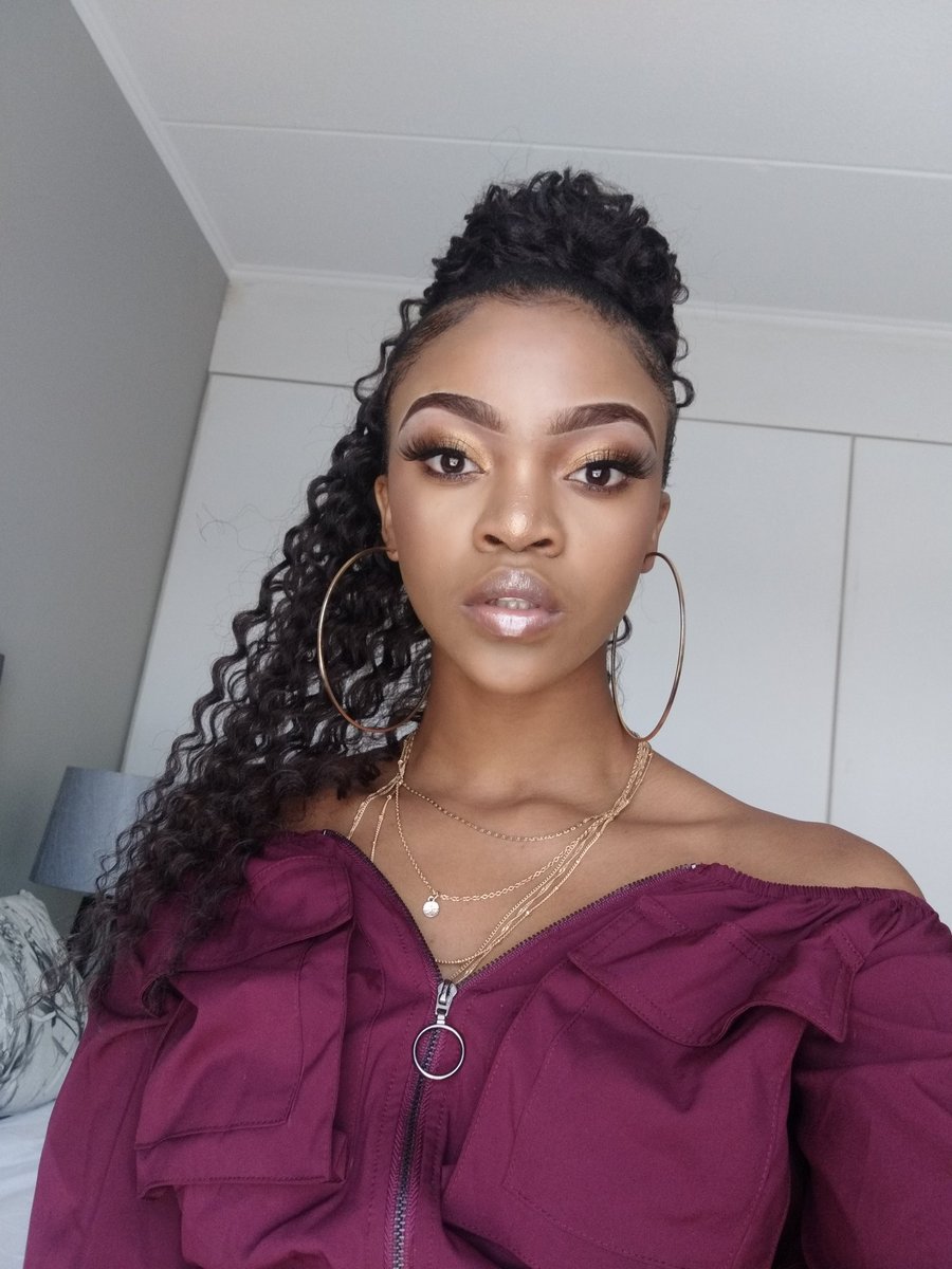 annaroxia_'s tweet photo. Twitter deserves  to see this😭💅
Going to #FillUpRoyalBafokeng #FillUpRoyalBafokengStadium https://t.co/z7tJhP4FZe