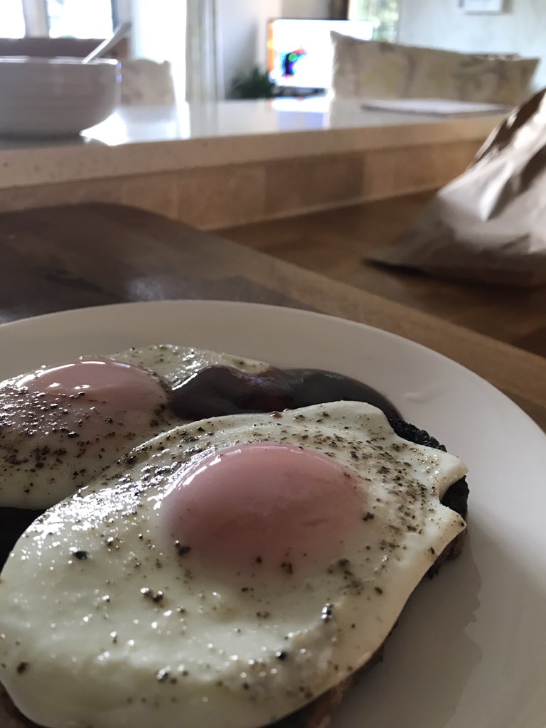 How do you like your <a href="/CacklebeanEggs/">Cackleberry Farm</a> eggs in the morning? - fried watching @Sundaybrunch of course