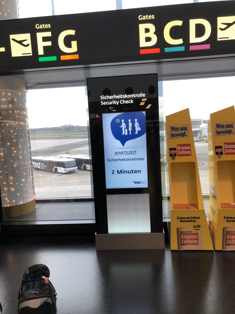 arnuli's tweet image. #FRAport Beispielhafte Grüße aus VIE. Warum kriegt Ihr das nicht in den Griff?